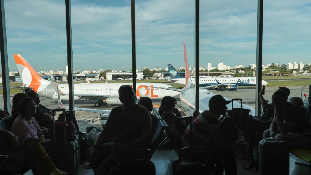 Novas regras da Anac proíbem passageiros indisciplinados de voar por até um ano