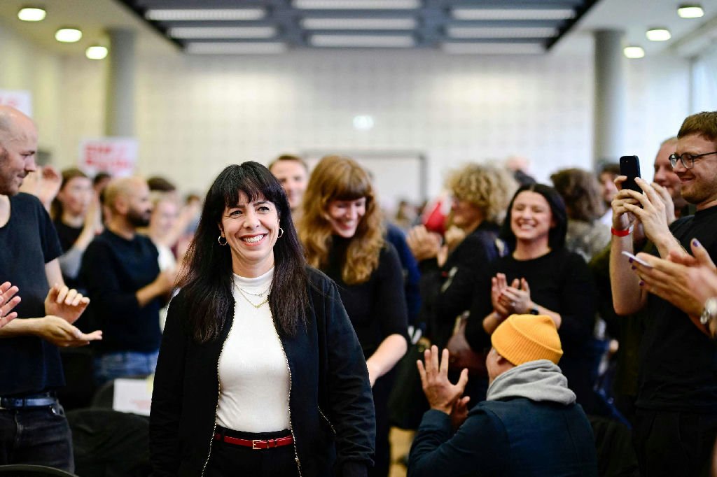 Prefeita eleita de Berlim, Elif Eralp, promete estatização de imóveis e causa polêmica