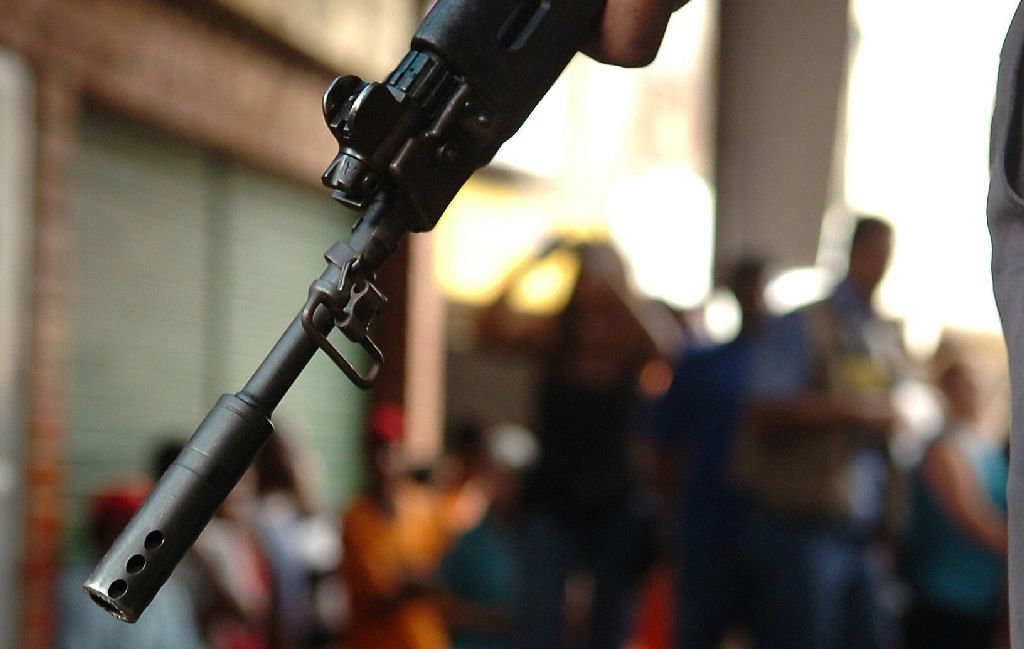 Quadrilha no Rio de Janeiro causa prejuízo de mais de R$ 2 milhões com roubos a cargas