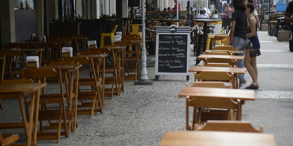 Rio Gastronomia promove uma imersão na culinária com chefs renomados e shows ao vivo
