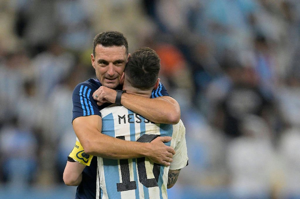 Scaloni afirma que Messi poderá se despedir da seleção como desejar em Buenos Aires