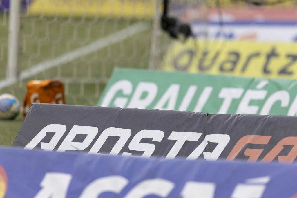 Senado avança em veto a propagandas de apostas e mira influenciadores e futebol