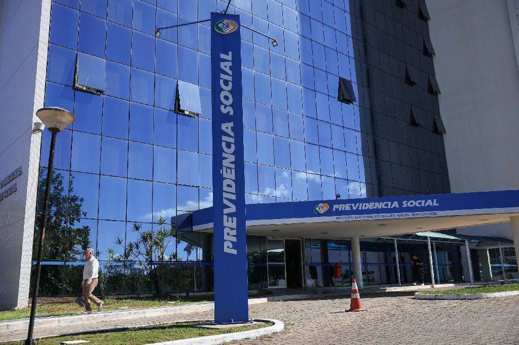 STF confirma que INSS pode definir teto de juros do crédito consignado