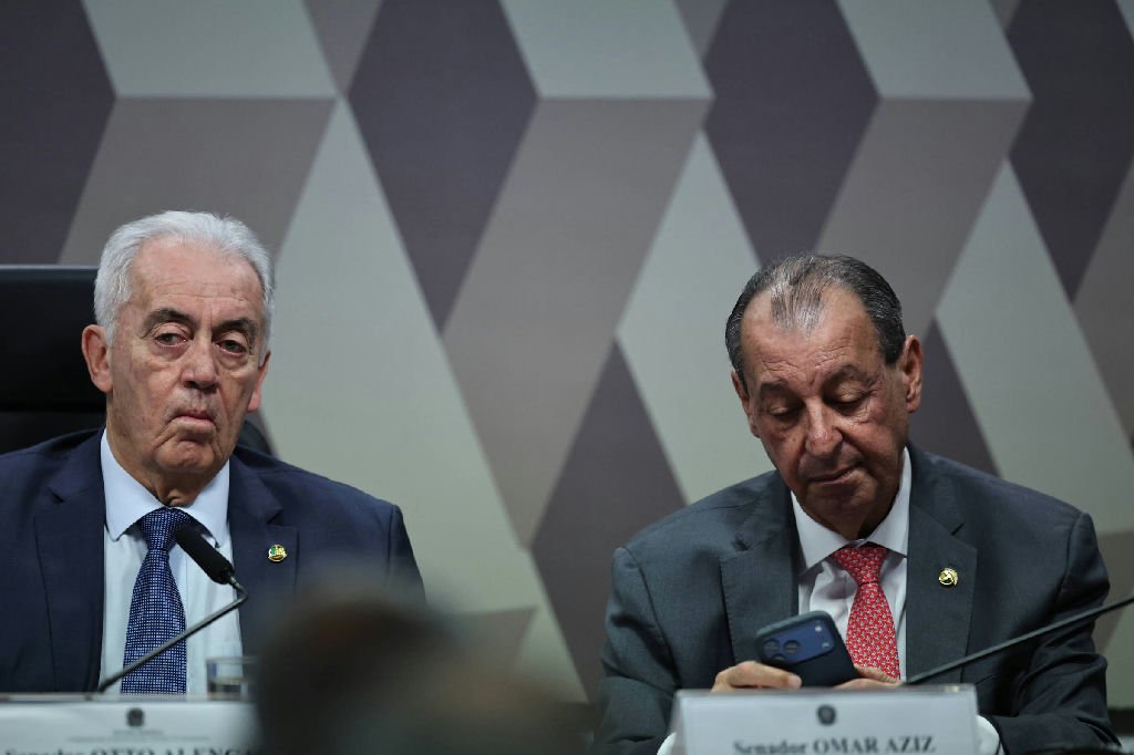 Superempregados e cargos de confiança poderão trabalhar mais de 40 horas após fim da escala 6x1
