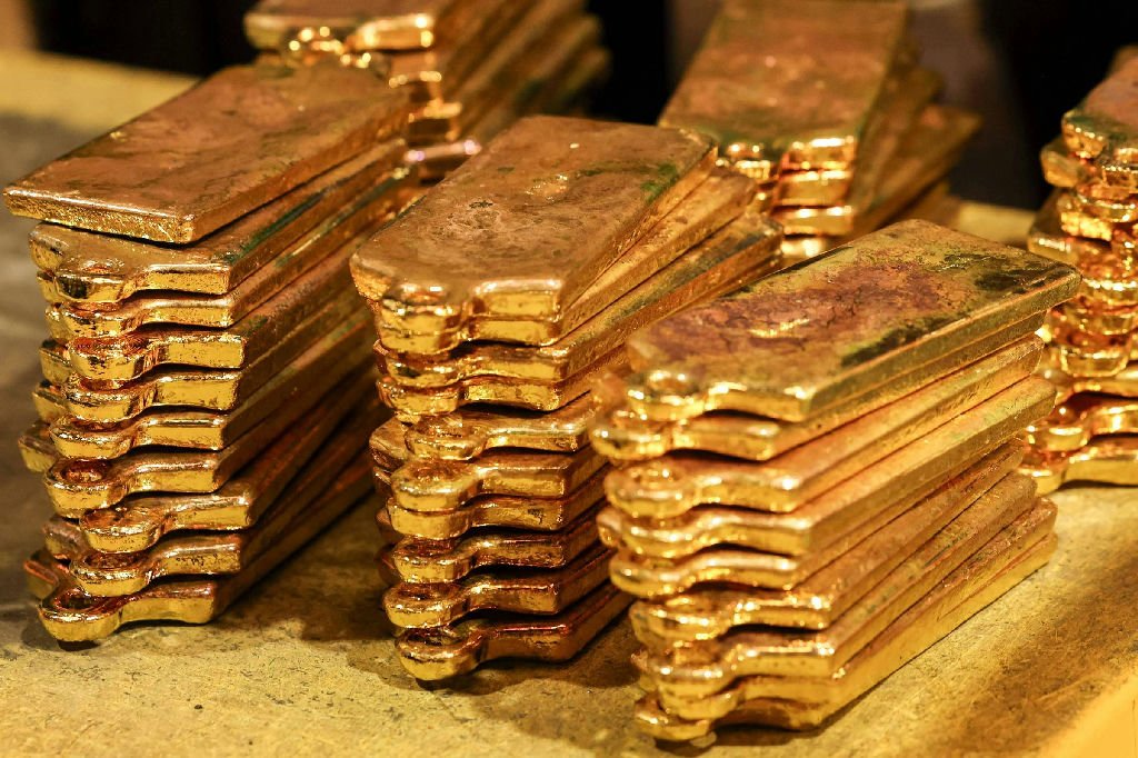 Venezuela busca transferir US$ 4 bilhões em ouro da Inglaterra para os EUA
