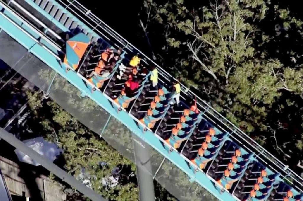 Acidente em montanha-russa do Six Flags deixa um morto e vários feridos nos EUA