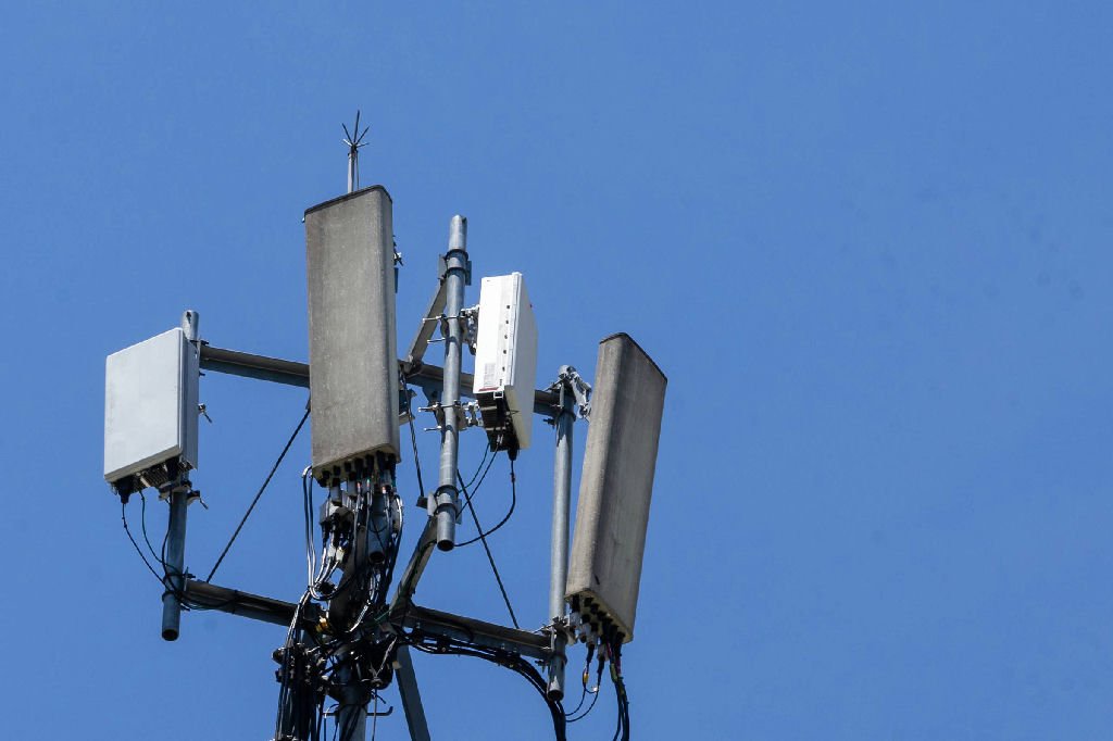 Anatel debate faixa de 6 Ghz e gera conflito entre operadoras e provedores de internet