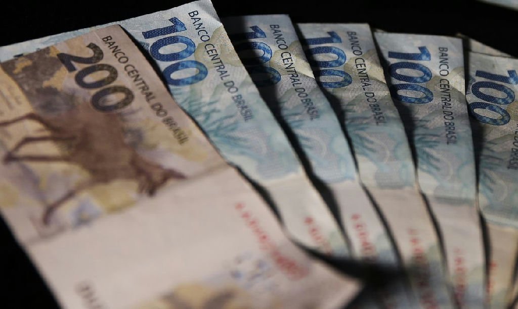 Arrecadação federal atinge R$ 239,4 bilhões em setembro, com crescimento de 5,62%