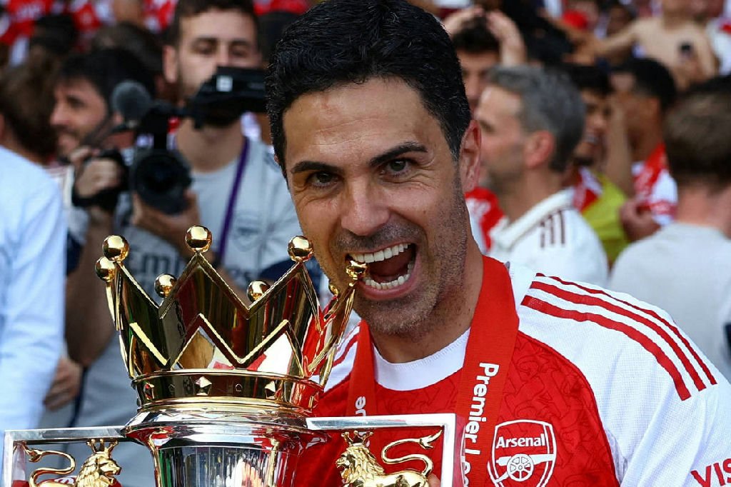 Arsenal renova contrato com Mikel Arteta até 2030
