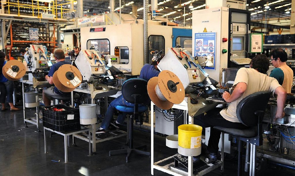 Atividade econômica brasileira cresce 0,3% em agosto, aponta Ibc-br