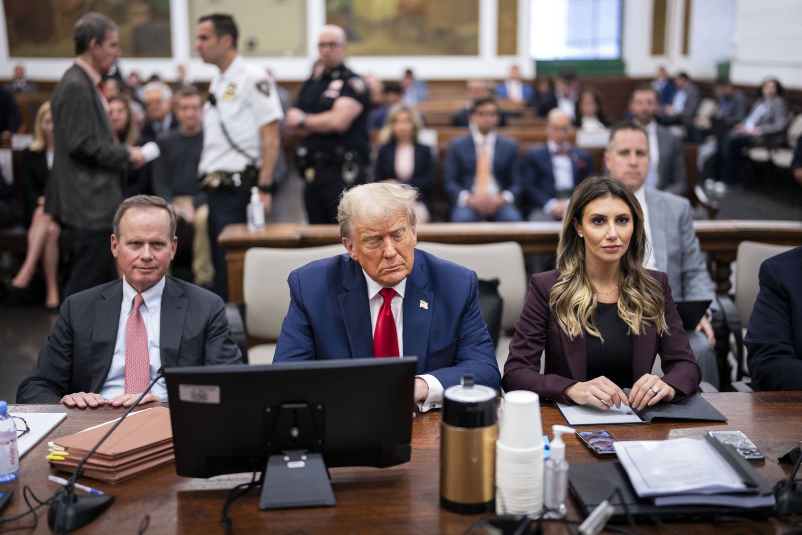 Bilionário venezuelano obtém indulto nos EUA após contratar ex-advogada de Trump