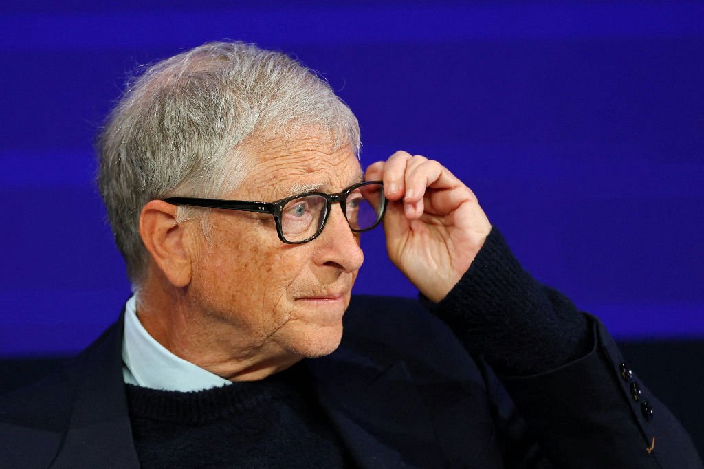 Bill Gates alerta sobre riscos de ciberataques com IA sem regulamentação