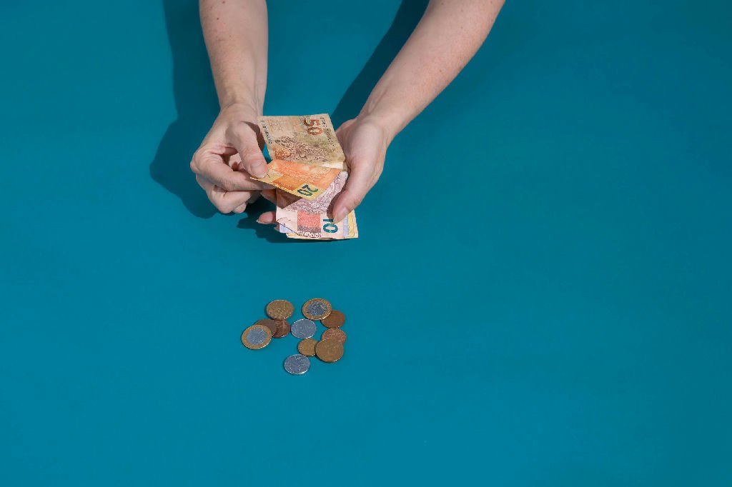 Brasil registra menor saldo em transações correntes em dois anos e crescimento de investimentos diretos