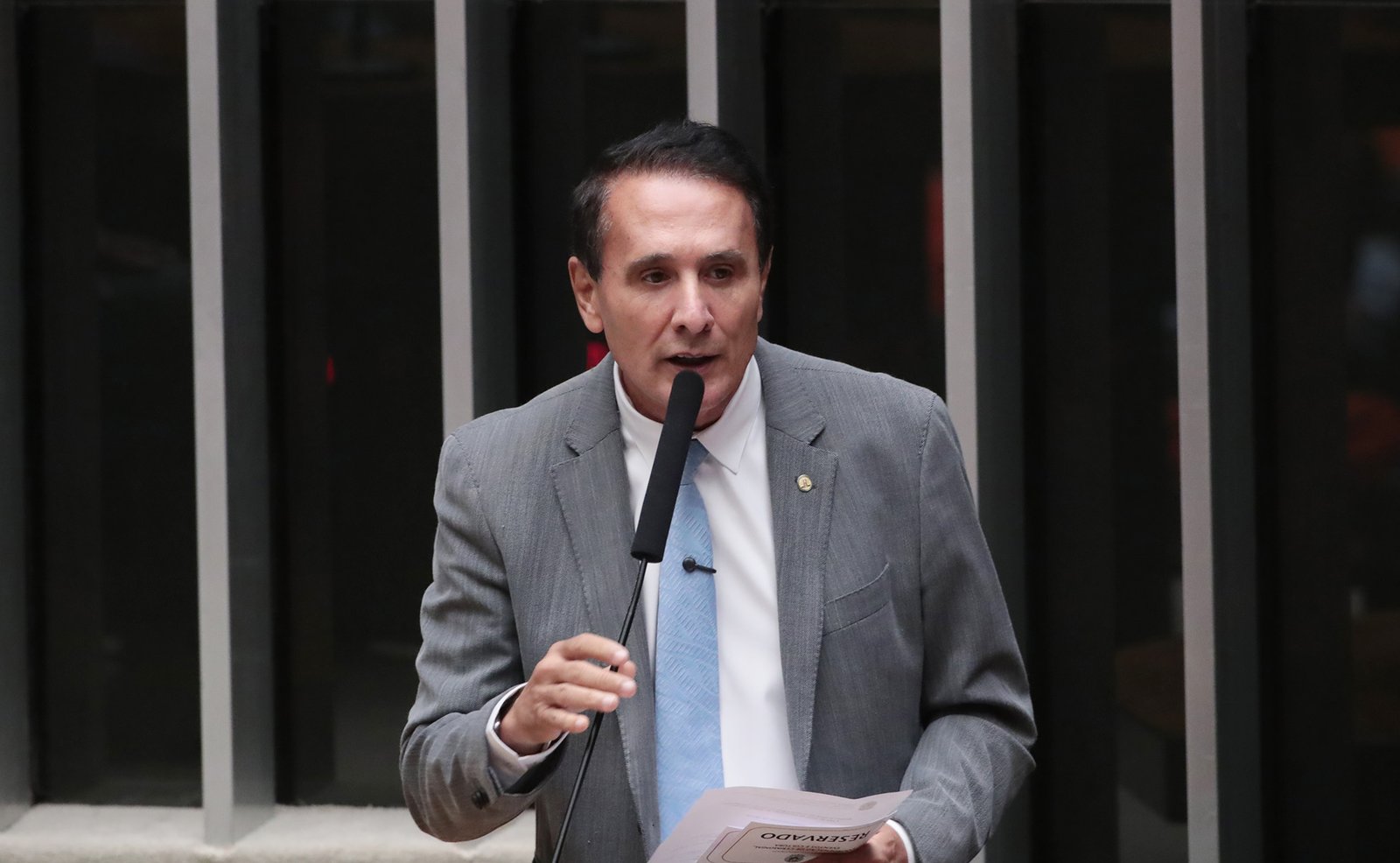 Câmara dos Deputados analisa projeto de rastreabilidade bovina individual