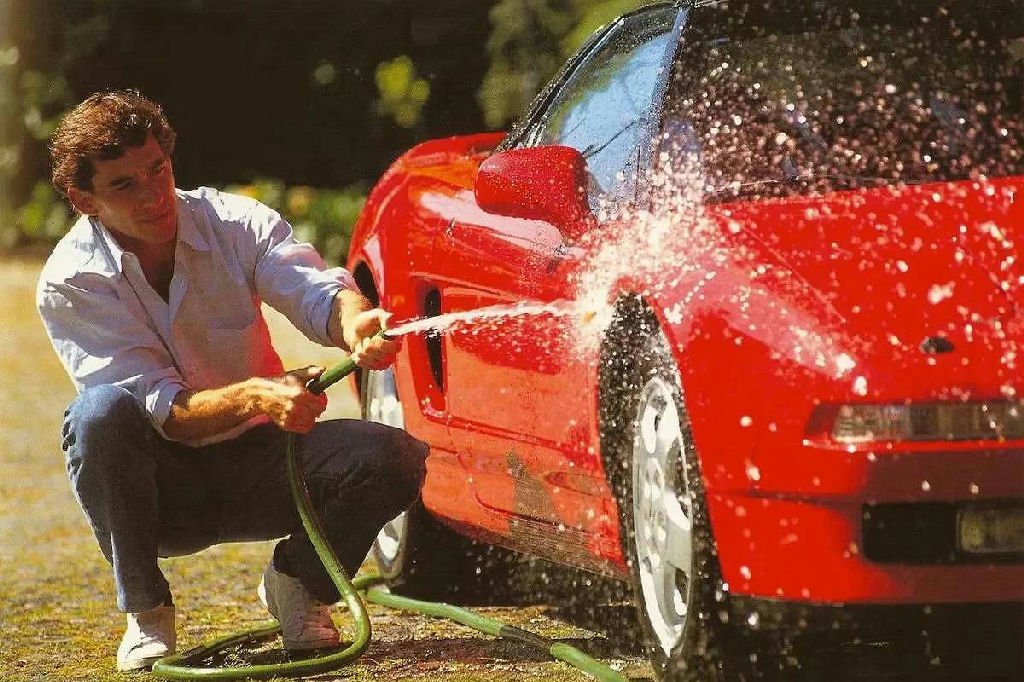 Carro de Ayrton Senna será leiloado na Inglaterra com valor estimado em até R$ 5,6 milhões
