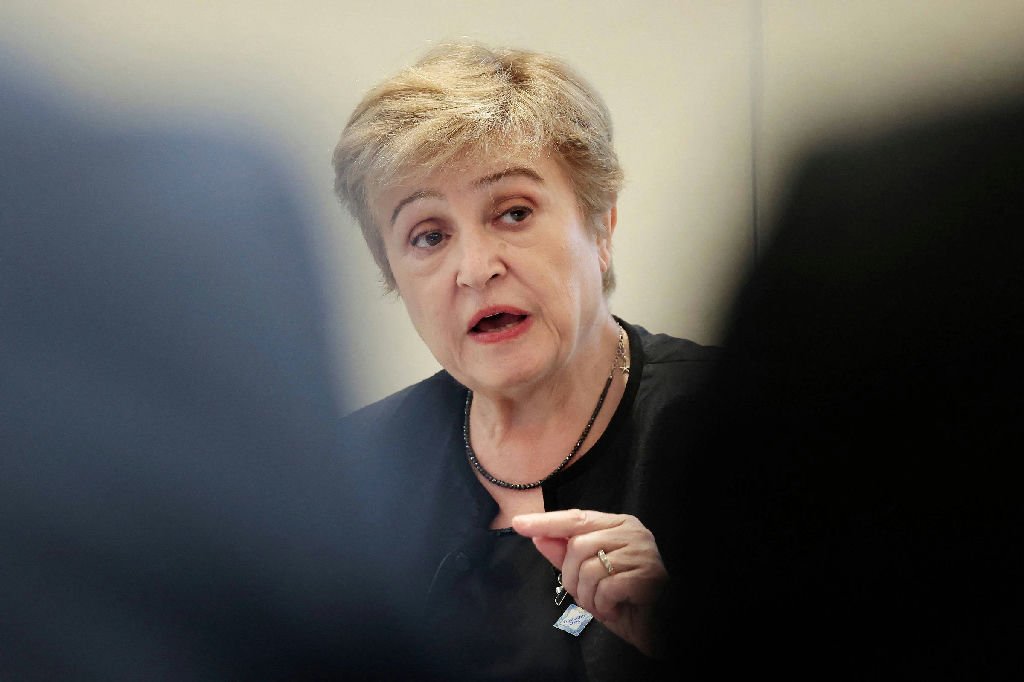 Chefe do FMI alerta sobre impacto da inteligência artificial em empregos e impostos