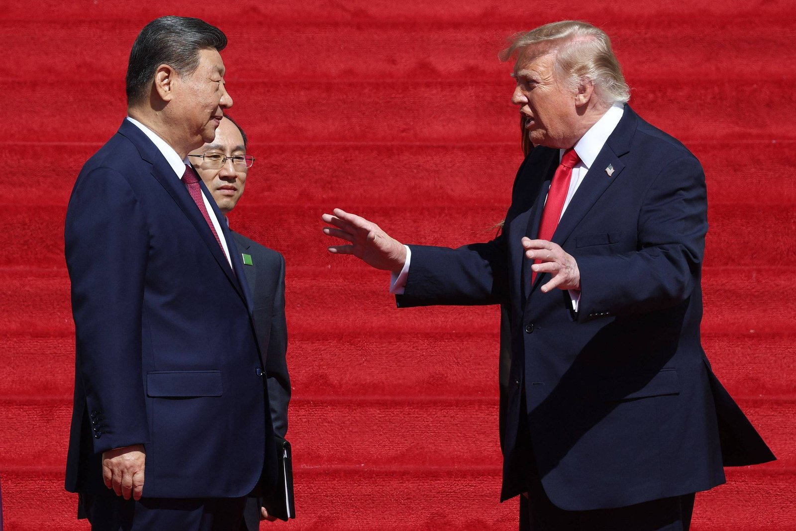 Cidadãos chineses são condenados a prisão por espionagem nos Estados Unidos