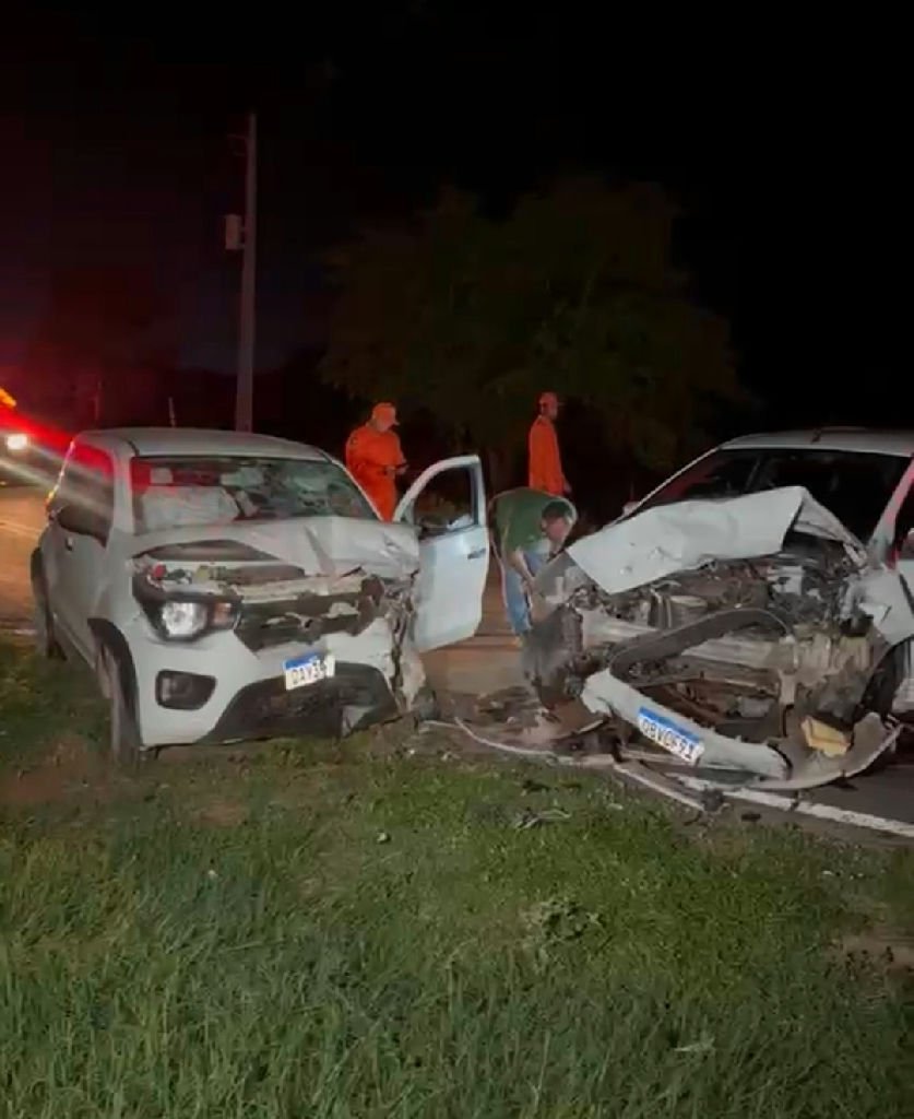 Colisão frontal entre Ford Ka e Fiat Mobi deixa um morto na Rodovia do Peixe em Rondonópolis