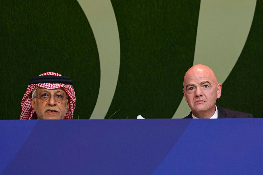 Confederação asiática declara apoio à reeleição de Infantino na Fifa
