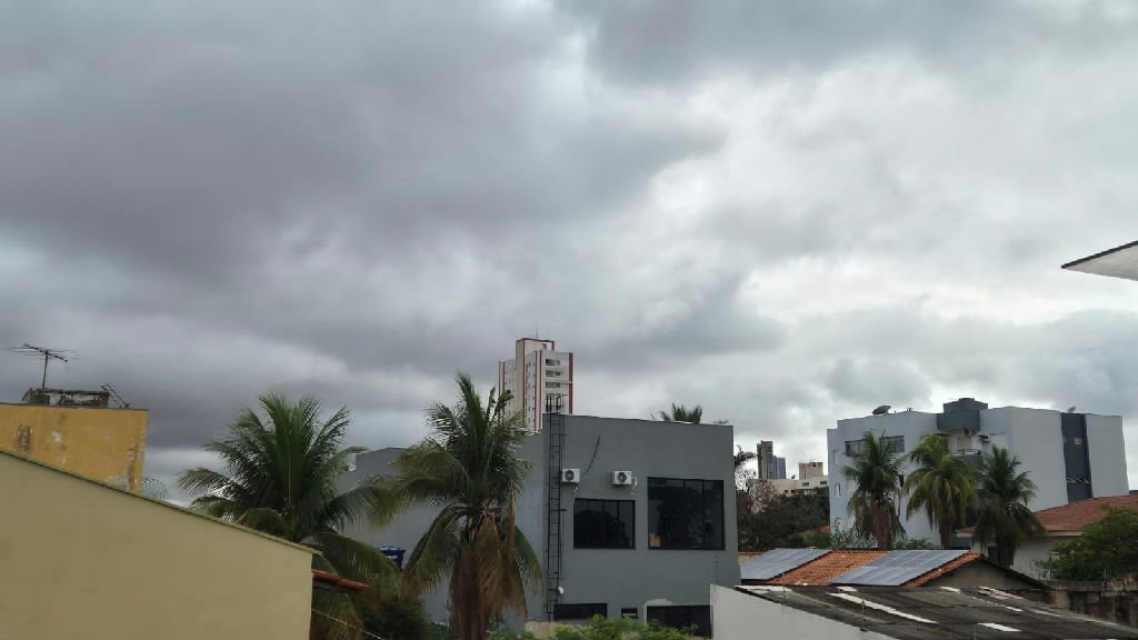 Defesa Civil alerta para tempestade em Rondonópolis e orienta população sobre cuidados