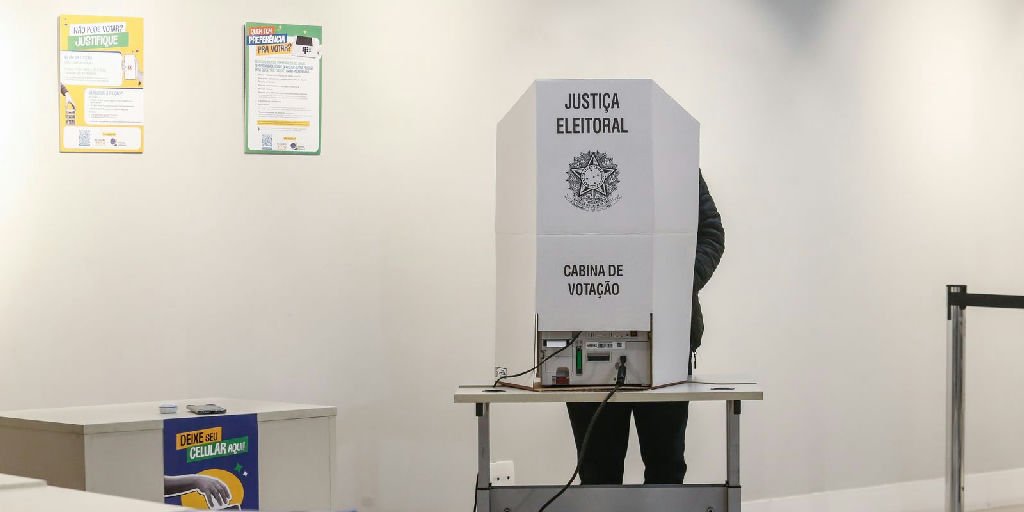Eleições complementares e plebiscitos marcam segundo turno em sete cidades