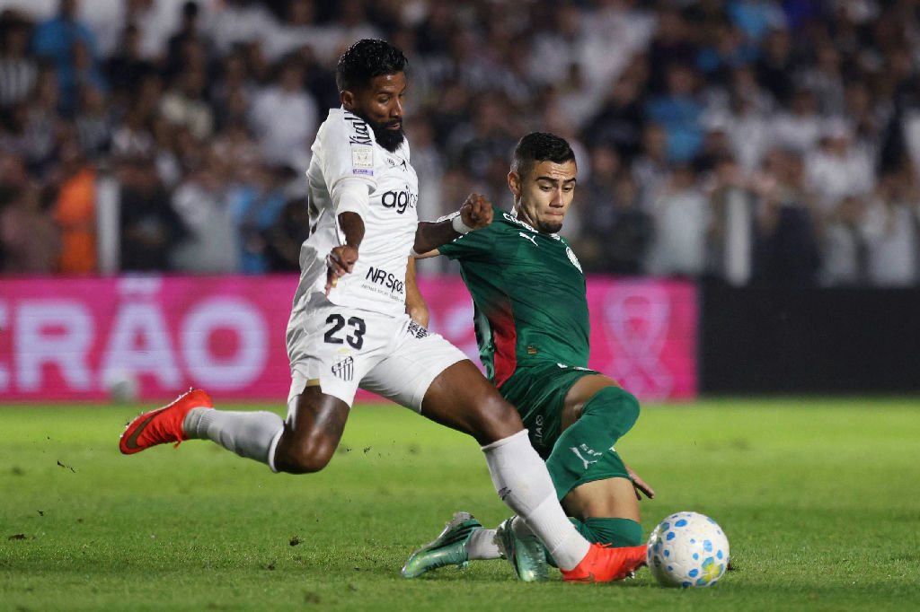 Empate entre Palmeiras e Santos abre oportunidade para Flamengo no Campeonato Brasileiro