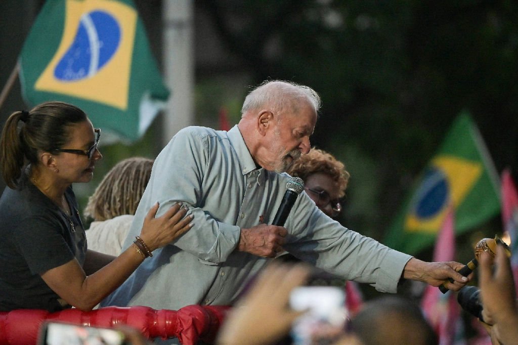 Esquerda latino-americana expressa apoio a Lula nas redes sociais