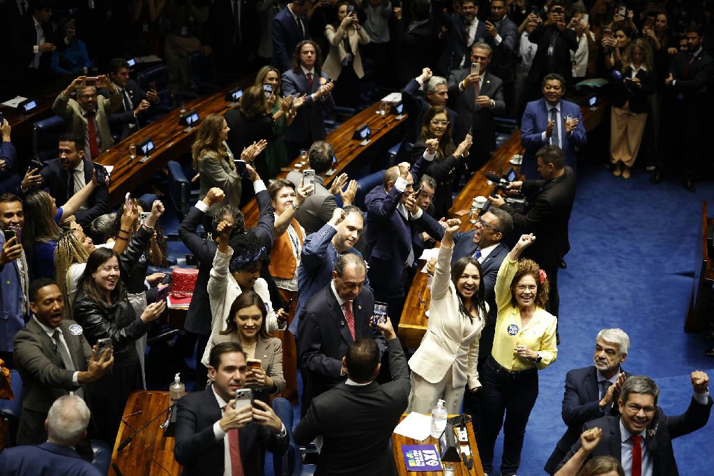 Estudo revela que redução da jornada de trabalho na década de 80 não gerou desemprego