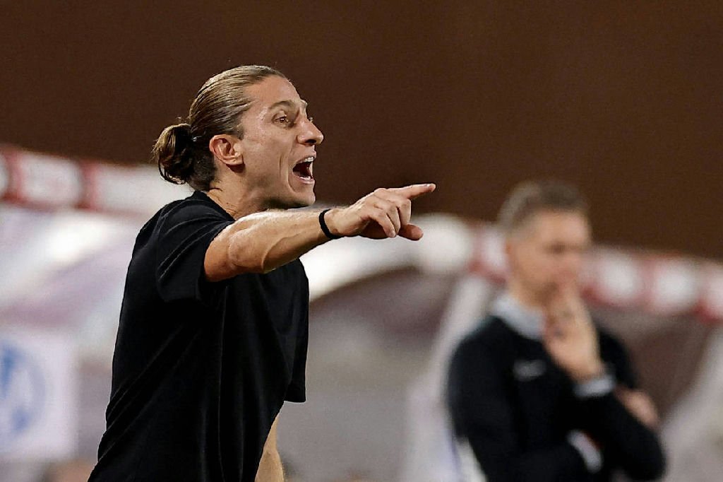 Filipe Luís revela sua paixão pelo futebol e ambições como treinador no Monaco