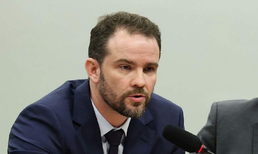 Governo prepara Medida Provisória do Imposto Seletivo e renova subvenção ao diesel