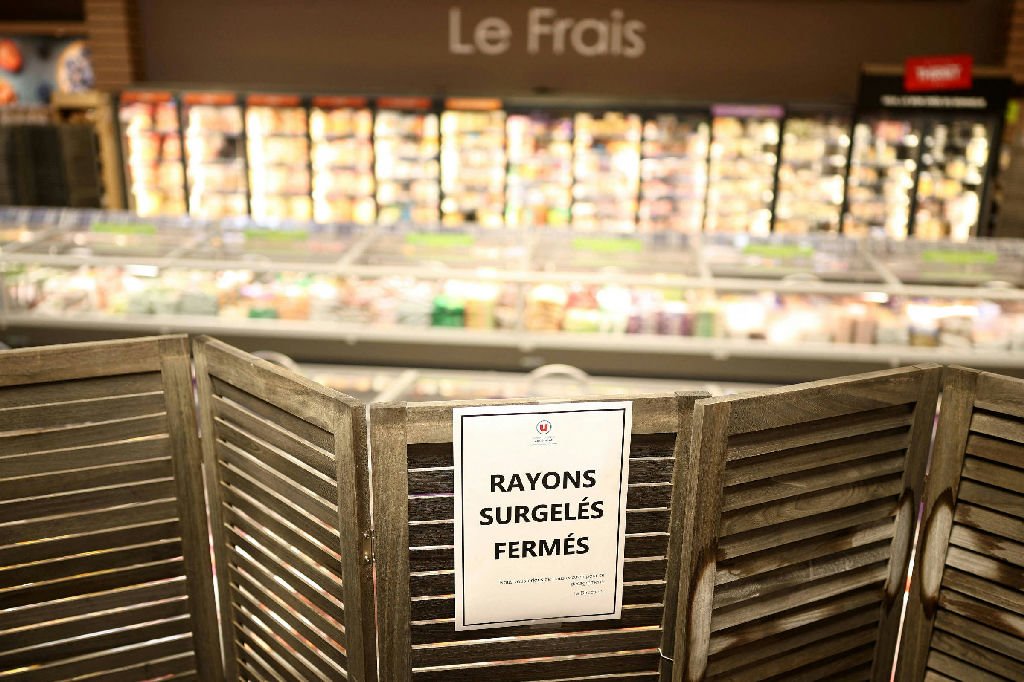 Hackers provocam incêndios em supermercados na França ao aquecer geladeiras