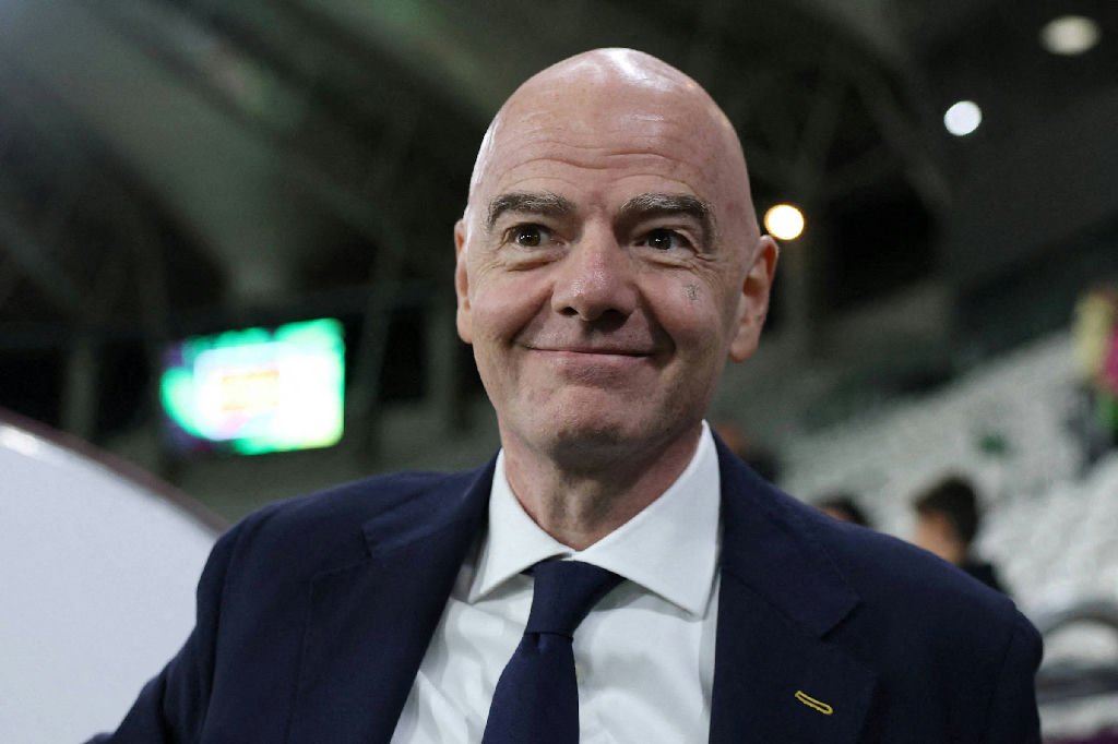 Infantino garante apoio sólido para sua reeleição na Fifa