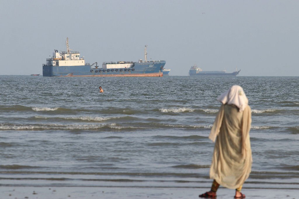 Interrupção do tráfego no estreito de Hormuz impacta colheitas, alerta agência da ONU
