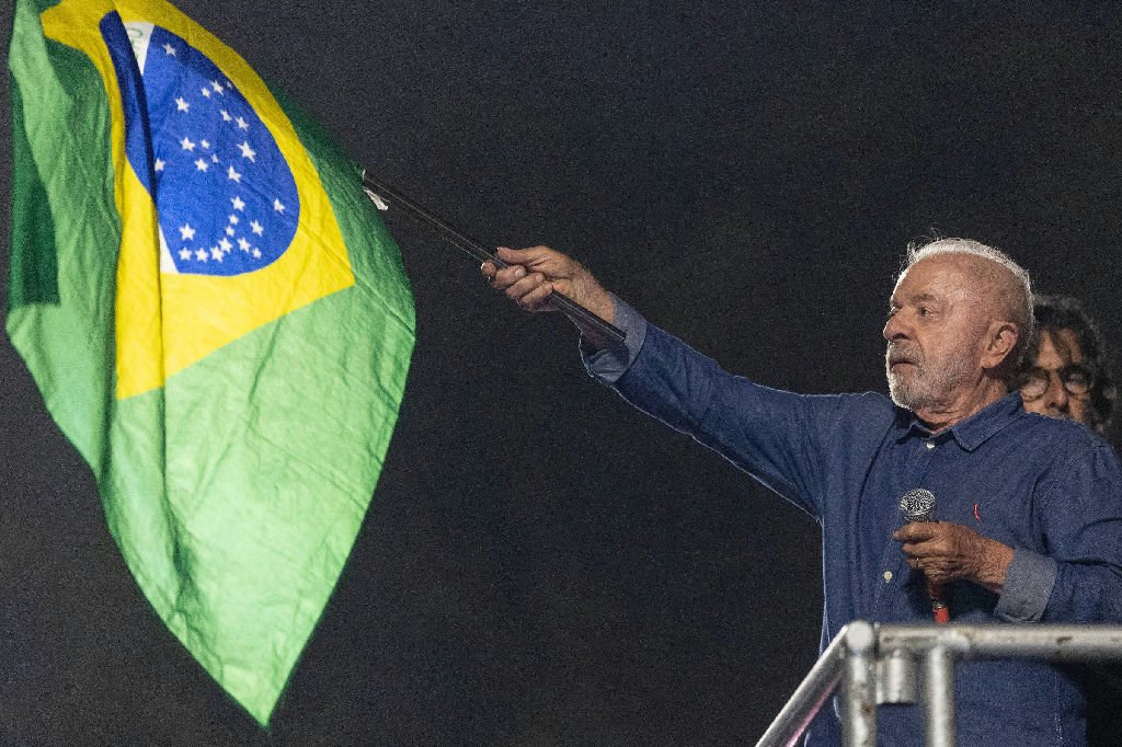 JP Morgan rebaixa recomendação do real e de títulos após vitória de Lula