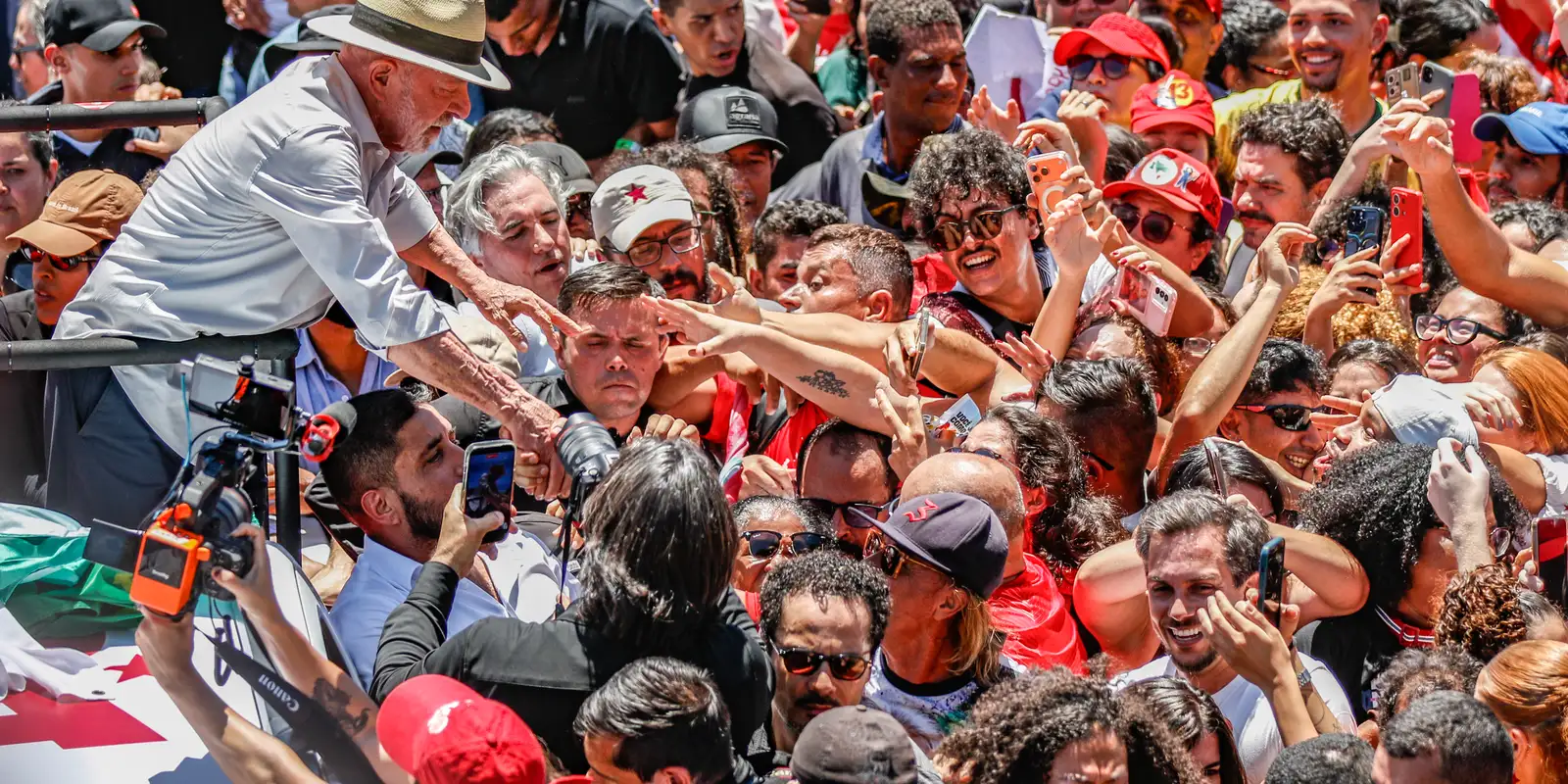 Lula afirma que Brasil não será governado por sócios do Banco Master durante ato de campanha