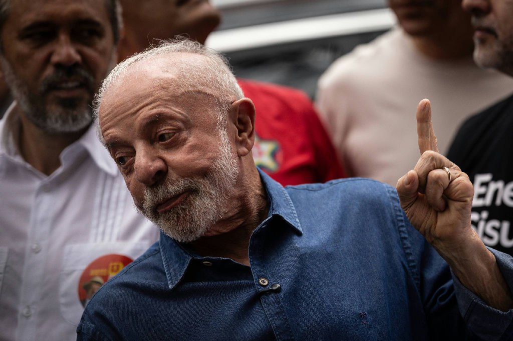 Lula confirma votação da PEC que encerra a escala 6x1 antes do segundo turno