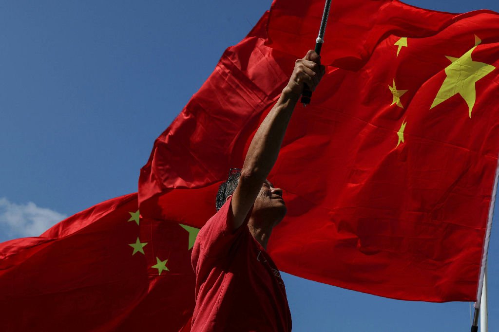Lula e Flávio evitam se posicionar, mas a influência da China nas eleições é inegável