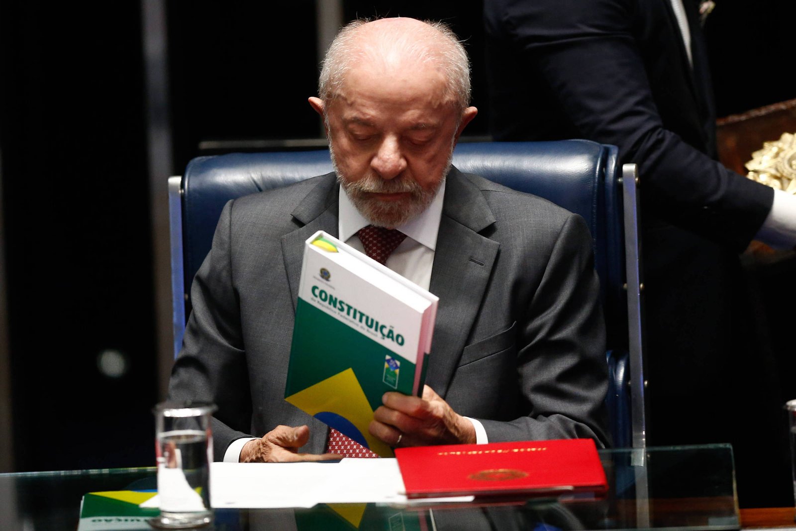 Lula propõe destinar 25% das emendas obrigatórias para tarifa zero no transporte público