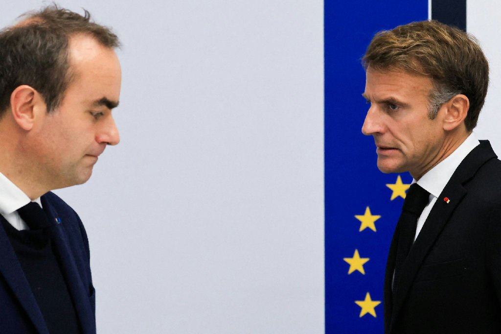 Macron condena violência em protestos após dia de caos na França