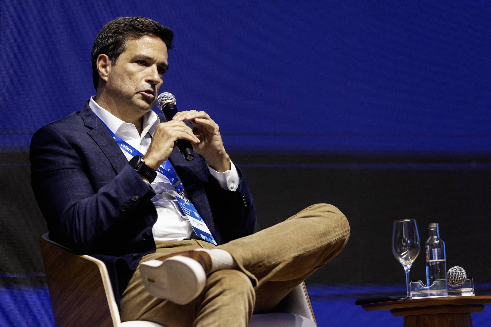 Mensagens revelam convite de Campos Neto a Vorcaro para encontro em sua casa durante presidência do BC