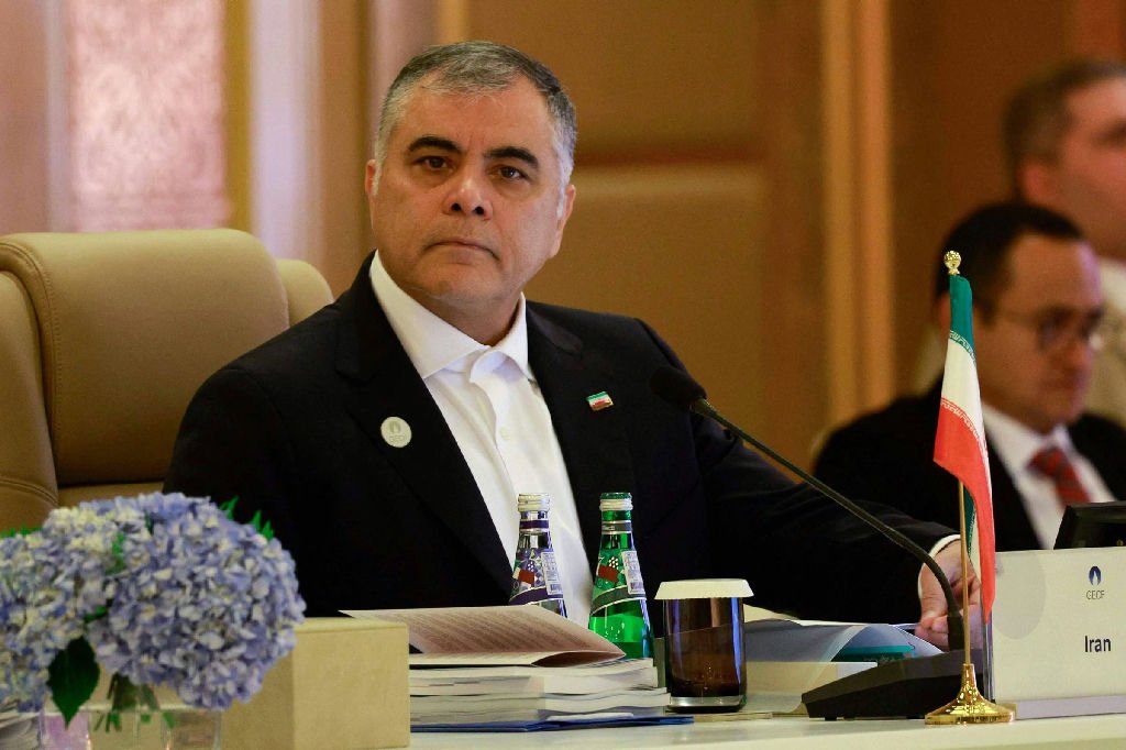 Ministro do petróleo do Irã renuncia em meio a crise e guerra com os EUA