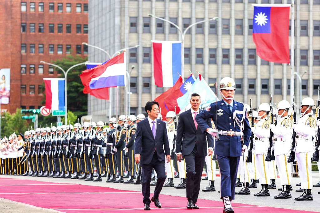 Paraguai mantém laços com Taiwan e enfrenta sanções da China