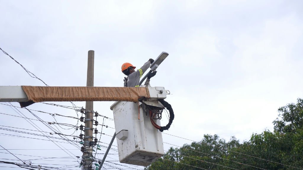 Prefeitura de Rondonópolis intensifica manutenção da iluminação pública nas vias