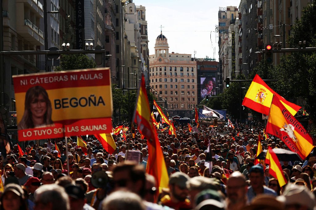Premiê da Espanha busca transformar protestos por habitação em vitória política