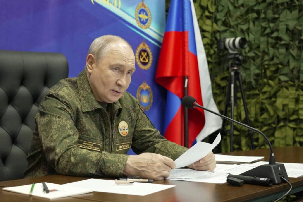 Rússia intensifica ofensiva na Ucrânia após suspensão de sanções por Trump