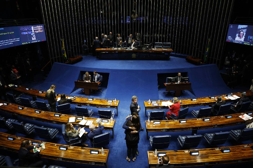 Senado aprova aumento do teto do MEI e perdão de dívidas; projeto segue para sanção de Lula