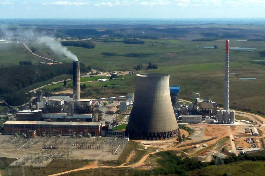 Setor energético do Brasil deve aumentar emissões em 66% até 2036 com usinas térmicas