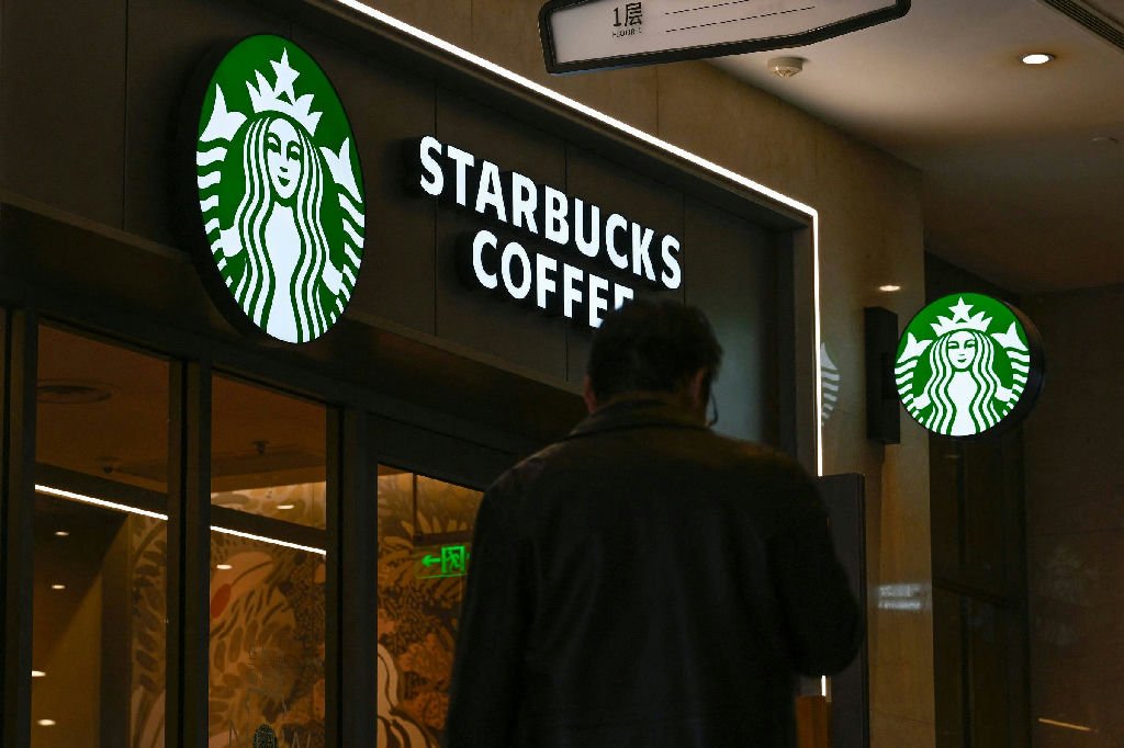 Starbucks retoma expansão no Brasil e planeja 32 novas lojas até 2026
