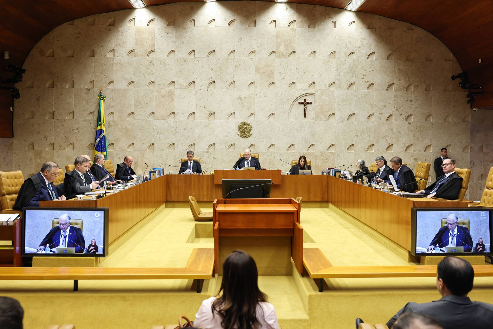 STF valida aumento na contribuição de aposentados por doença grave na reforma da Previdência