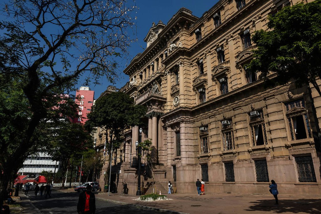 Tj-sp abre concurso para escrevente com salário de R$ 6.782; saiba como se inscrever